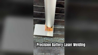 Saldatrice laser di precisione con braccio oscillante per pacchi batteria
